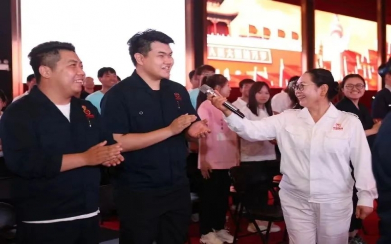 綻放青春光彩 開啟榮耀征程！榮程集團(tuán)舉行2023屆榮耀青年文藝匯報(bào)晚會(huì)