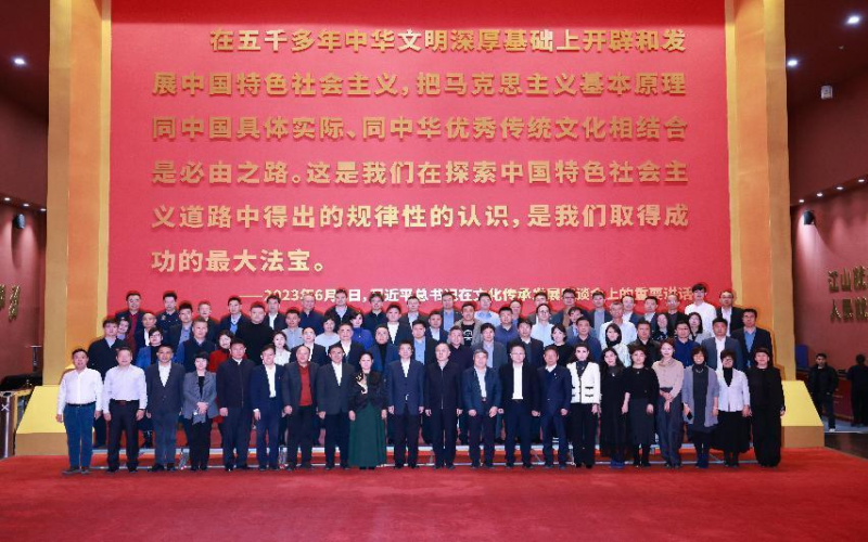 天津企聯企業家新春座談會在榮程時代記憶舉辦